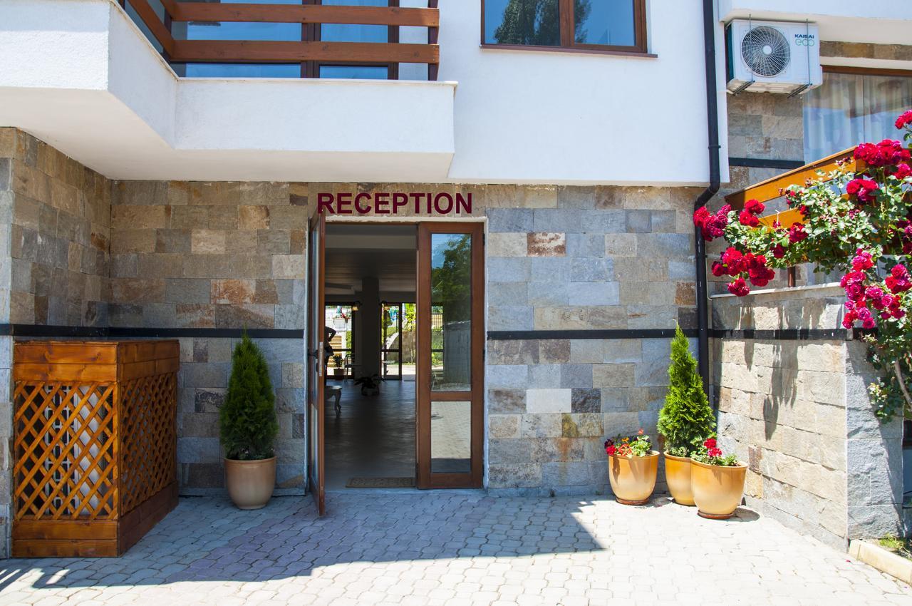 Gardenia Hills Hotel サニービーチ エクステリア 写真